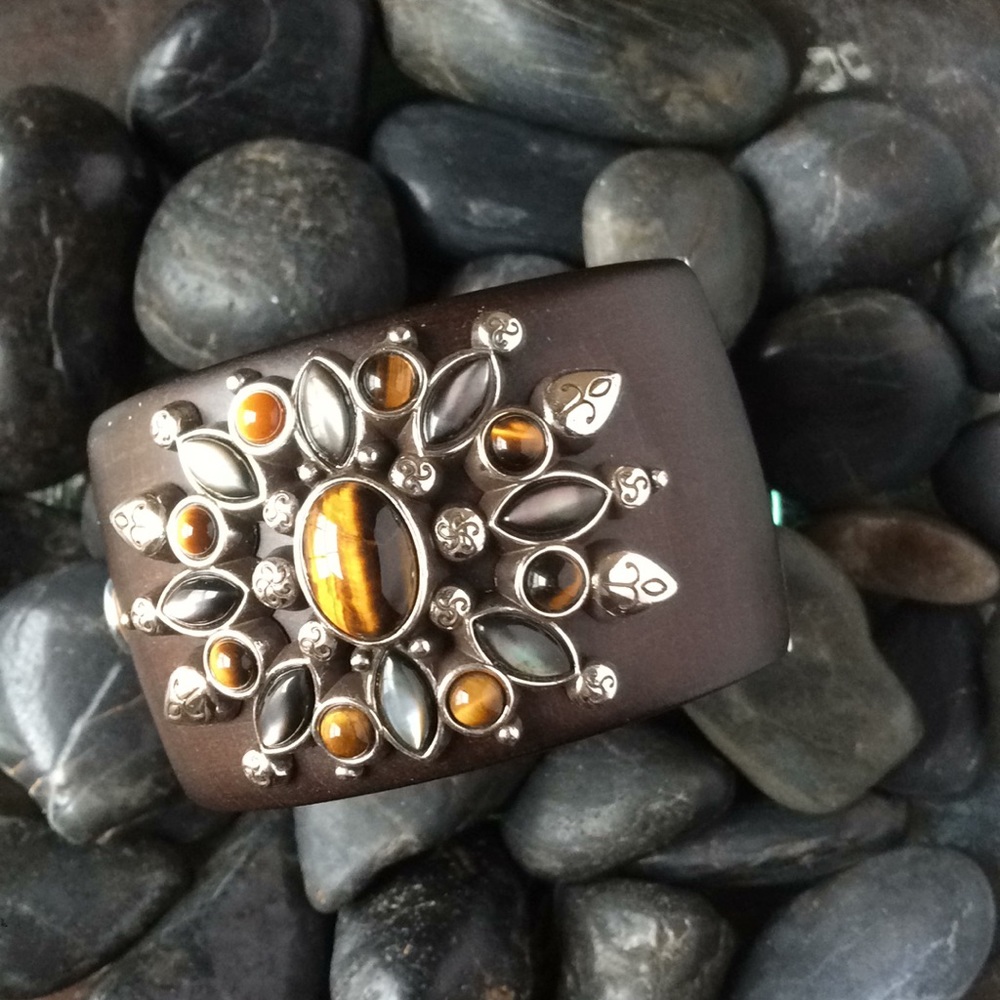 Cuff bracelet